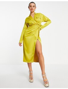 ASOS DESIGN - Vestito camicia avvolgente midi in raso con colletto color giallo senape