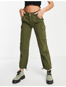 Pull&Bear - Pantaloni cargo corti color kaki a gamba dritta-Verde