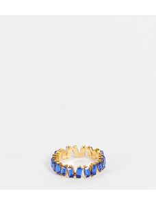ASOS DESIGN - Anello placcato oro 14 carati con cristalli baguette blu