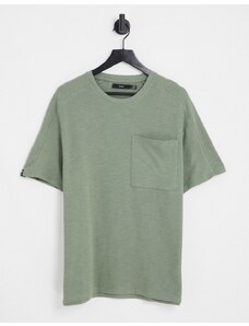 Bershka - T-shirt kaki testurizzata con tasca-Verde