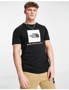 The North Face - T-shirt nera con maniche raglan e logo rosso quadrato-Nero