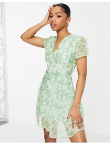 Glamorous - Vestito corto da giorno a portafoglio verde mela a fiorellini a maniche corte-Multicolore