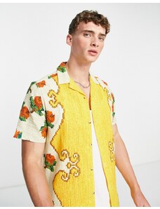 ASOS DESIGN - Camicia in misto lino giallo con cuciture incrociate, stampa di fiori e colletto con rever