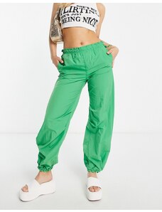 Bershka - Pantaloni tecnici ampi stile paracadutista verdi-Verde