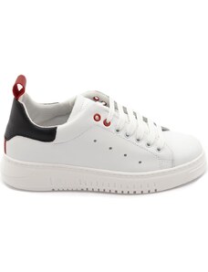 Malu Shoes Sneakers uomo bassa vera pelle vitello bianco con tirante rosso e due occhielli rossi fondo alto bianco moda