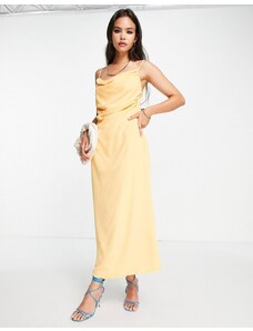 Pretty Lavish - Keisha - Vestito arricciato con gonna al polpaccio arancione opaco con spacco sulla coscia