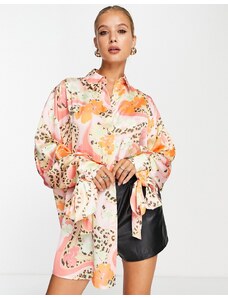 ASOS DESIGN - Camicia oversize in raso con stampa a fiori e leopardata e lacci sui polsini-Multicolore