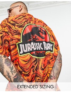 ASOS DESIGN - Camicia comoda con stampa "Jurassic Park" sul retro-Rosso