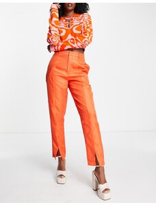 Heartbreak - Pantaloni sartoriali con pinces arancioni con spacco sul davanti in coordinato-Arancione