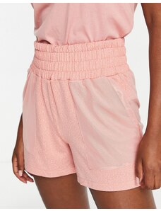 PUMA - Training - Pantaloncini rosa con stampa e tasche in rete