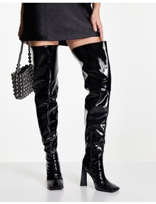ASOS DESIGN - Kensington - Stivali cuissard con tacco alto in vernice nera con punta squadrata-Nero