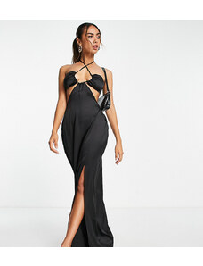Esclusiva In The Style x Yasmin Davenport - Vestito lungo in raso nero con bustino con cut-out e dettaglio arricciato