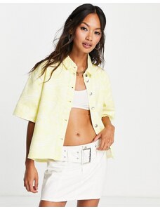 Vero Moda - Camicia oversize in twill giallo con stampa astratta