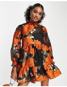 ASOS DESIGN - Vestito corto annodato al collo in jacquard metallizzato arancione a fiori con peplo-Multicolore