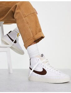 Nike - Blazer Mid '77 Next - Sneakers bianche e marrone cacao-Bianco