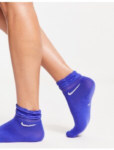 Nike Training - Calzini alla caviglia blu con orlo arricciato