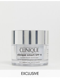 Clinique - Smart - Riparatore personalizzato SPF15 per pelli secche da 30 ml-Nessun colore