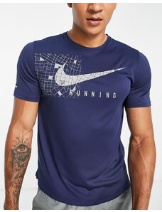 Nike Running - Run Division Miler Dri-FIT - T-shirt color navy con stampa grafica catarifrangente-Blu navy