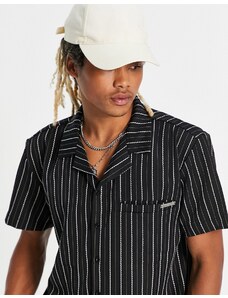 Liquor N Poker - Camicia a maniche corte nera gessato bianco con colletto con rever in coordinato-Nero