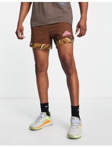 Nike Running - Trail Flex Stride Dri-FIT - Pantaloncini marroni stampati da 5"-Marrone