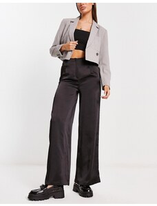 New Look - Pantaloni a fondo ampio in raso nero