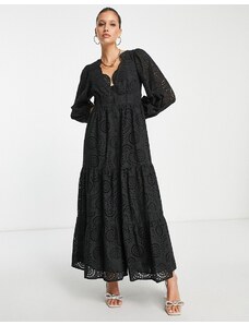 ASOS DESIGN - Vestito lungo in pizzo nero con bottoni e bordo ondulato