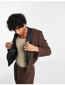 ASOS DESIGN - Giacca da abito corta marrone con rever in raso a contrasto