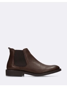 Creative Chelsea boots in pelle