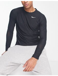 Nike Training - D.Y.E. - Maglietta nera a maniche lunghe con stampa ripetuta-Nero