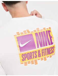 Nike Training - Maglietta bianca a maniche lunghe con grafica sportiva sul retro-Bianco
