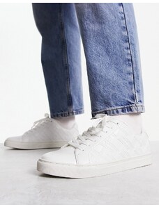 ASOS DESIGN - Sneakers stringate bianche con monogramma in rilievo-Bianco