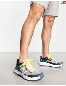 New Balance - Hierro Trail - Sneakers da corsa grigie e verdi-Grigio