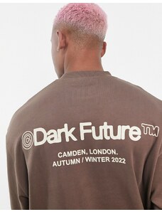 ASOS DESIGN ASOS Dark Future - Felpa oversize marrone con scritta stampata sul davanti e sul retro