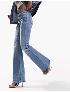ASOS DESIGN - Jeans a zampa blu chiaro