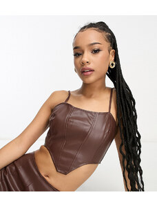 Heartbreak Petite - Top a corsetto in pelle sintetica marrone cioccolato in coordinato-Brown