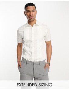 ASOS DESIGN - Camicia elegante slim in rasatello bianca con pieghe sul davanti-Bianco