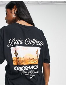 ASOS DESIGN - T-shirt oversize nera con grafica California-Nero