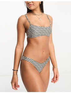 New Look - Top bikini bianco con monogramma e scollo rotondo