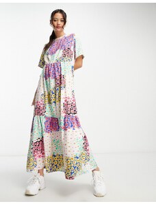 Esclusiva Pieces - Vestito corto a portafoglio con motivo patchwork a fiori-Multicolore