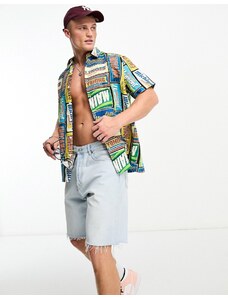 ASOS DESIGN - Camicia comoda in misto lino con stampa effetto cartolina-Multicolore
