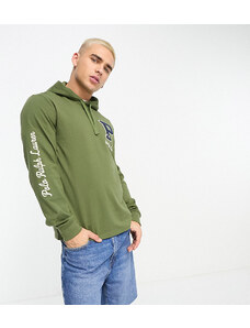 Polo Ralph Lauren x ASOS - Collaborazione esclusiva - T-shirt a maniche lunghe verde oliva con logo e cappuccio