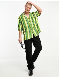 ASOS DESIGN - Camicia oversize da bowling taglio lungo a righe verdi sfumate-Verde