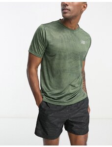 New Balance - Impact Run - T-shirt kaki con stampa-Verde