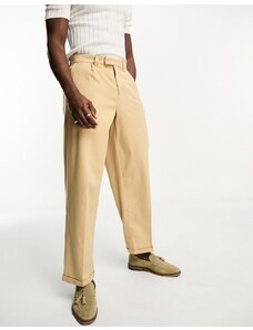 New Look - Pantaloni comodi color cammello con pieghe sul davanti-Neutro