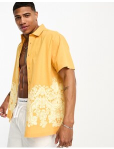 ASOS DESIGN - Camicia comoda in misto lino giallo con stampa e rever