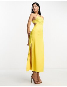 ASOS DESIGN - Vestito midi con bustino ricamato in raso giallo senape aperto dietro