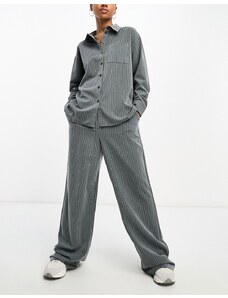 Vero Moda - Pantaloni grigio gessato a fondo ampio in coordinato