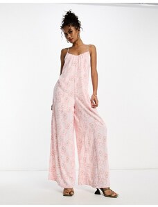 Glamorous - Tuta jumpsuit stile grembiule rosa a fiori con lacci sul retro e spalline sottili
