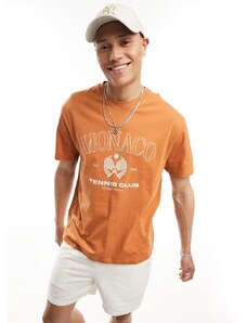 ASOS DESIGN - T-shirt comoda arancione con stampa "Monaco"