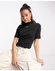 Nike - Essential - Top nero a coste con logo piccolo e collo alto-Black